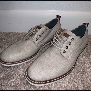 Tommy Hilfiger 10.5 M Oxfords. Good shape & comfy